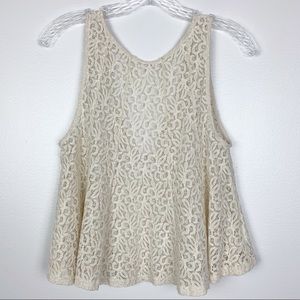 Coco + Jameson Lace Crop Tank S A7